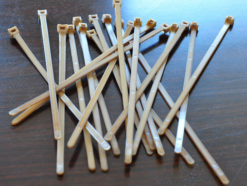 特種工程塑料，耐高溫PEEK扎帶